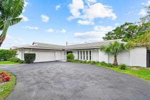 229 Golfview Drive, Tequesta, FL 33469 Sold 08/23/24
