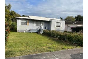 332 Banyan Avenue, Pahokee, FL 33476 Sold 07/14/25