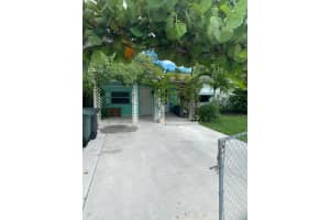 312 N 23rd Street, Fort Pierce, FL 34950 Sold 05/09/25