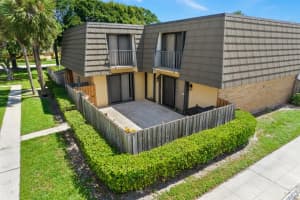 130 1st Way, West Palm Beach, FL 33407 Sold 08/22/24