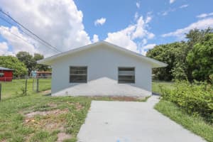 517 Douglas Court, Fort Pierce, FL 34950 Sold 12/23/24