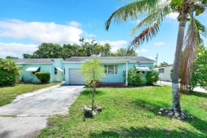 410 N 7th Street, Lantana, FL 33462 Sold 09/11/24