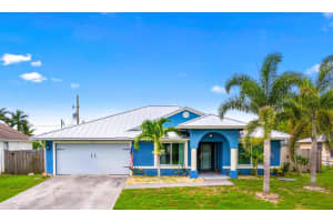 1042 SW Dubuque Avenue, Port Saint Lucie, FL 34953 Sold 11/15/24
