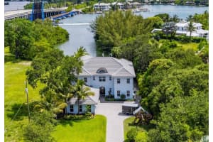 202 E Riverside Drive, Jupiter, FL 33469 Sold 04/17/25