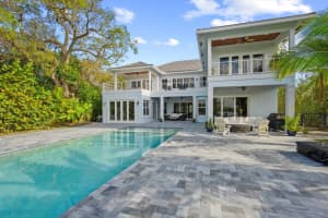 202 E Riverside Drive, Jupiter, FL 33469 Sold 04/17/25