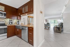 4712 E Lucerne Lakes Boulevard 106, Lake Worth, FL 33467 Sold 12/12/24