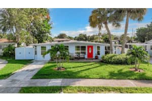636 Hibiscus Drive, Royal Palm Beach, FL 33411 Sold 10/04/24