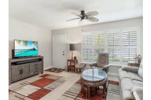 2800 Indian River Boulevard 2f, Vero Beach, FL 32960 Sold 10/31/24