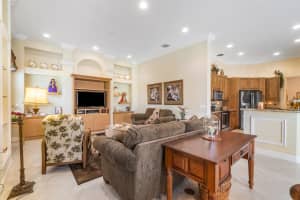 MLS# R11001169, Boynton Beach, Florida 33472