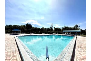 719 Lori Drive 111, Palm Springs, FL 33461 Sold 12/06/24