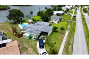 886 Schumann Drive, Sebastian, FL 32958 Sold 03/07/25