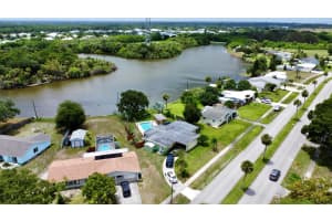 886 Schumann Drive, Sebastian, FL 32958 Sold 03/07/25