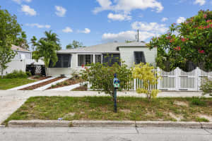 1408 Crestwood Boulevard, Lake Worth Beach, FL 33460 Sold 01/24/25