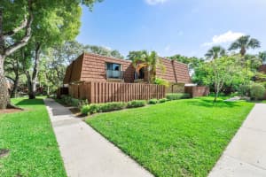 MLS# R11001294, Delray Beach, Florida 33445