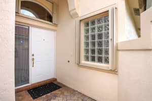 5068 Corbel Lake Way, Boynton Beach, FL 33437 Sold 08/27/24