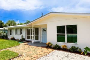 858 SE Stafford Drive, Stuart, FL 34996 Sold 09/10/24