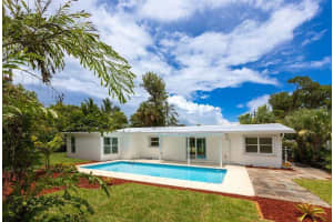 858 SE Stafford Drive, Stuart, FL 34996 Sold 09/10/24