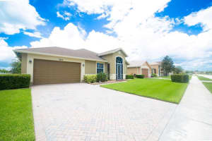9842 E Verona Circle, Vero Beach, FL 32966 Sold 10/01/24