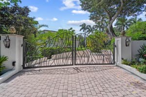 24 Ridgeland Drive, Sewalls Point, FL 34996 Sold 04/15/25