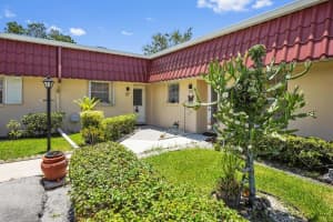 301 Cape Cod Circle, Lake Worth, FL 33467 Sold 10/25/24