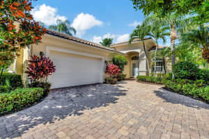 109 Bianca Drive, Palm Beach Gardens, FL 33418 Sold 01/15/25