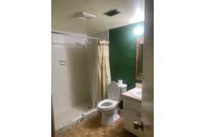 713 W Ocean Avenue, Lantana, FL 33462 Sold 12/16/24