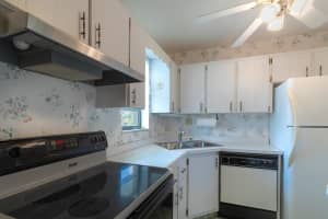 1941 SW Palm City Road 21-J, Stuart, FL 34994 Sold 01/28/25
