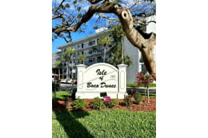 9235 SW 8th Street 303, Boca Raton, FL 33428 Sold 10/17/24