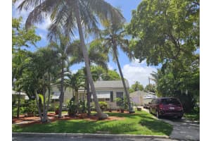 615 N Palmway, Lake Worth Beach, FL 33460 Sold 12/13/24
