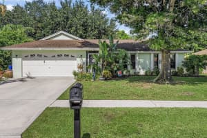 285 Las Palmas Street, Royal Palm Beach, FL 33411 Sold 02/26/25