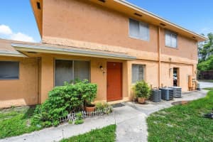 2181 Catherine Drive 3, Delray Beach, FL 33445 Sold 07/15/24