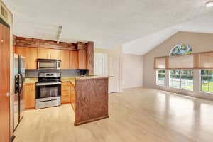 1011 Crystal Way J, Delray Beach, FL 33444 Sold 08/22/24
