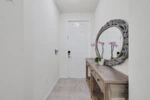 12370 N Village Circle, Davie, FL 33325 Sold 12/18/24