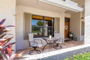 15540 Meadow Wood Drive, Wellington, FL 33414 Sold 10/30/24