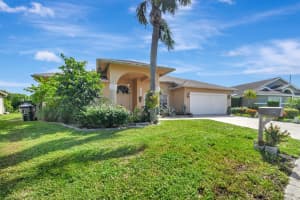1192 W Hatteras Circle W, Greenacres, FL 33413 Sold 08/09/24