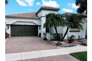1902 Via Castello, Wellington, FL 33411 - MLS#R11002105