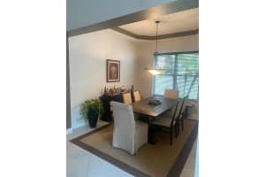 1902 Via Castello, Wellington, FL 33411 - MLS#R11002105