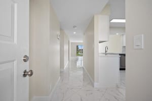 7192 Huntington Lane 305, Delray Beach, FL 33446 Sold 08/09/24