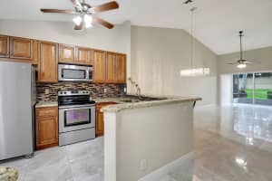 8088 Summer Shores Drive, Delray Beach, FL 33446 Sold 09/24/24