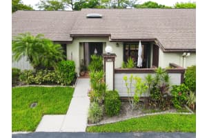 499 Iron Forge Court W, Royal Palm Beach, FL 33411 Sold 10/03/24