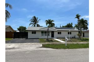 502 S 13th Court, Lantana, FL 33462 Sold 11/04/24