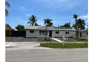 502 S 13th Court, Lantana, FL 33462 Sold 11/04/24