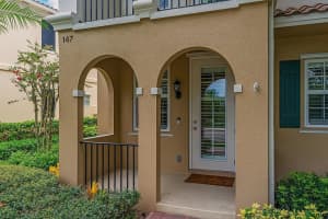 147 Rivinia Drive, Jupiter, FL 33458 Sold 01/10/25