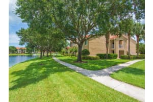 1570 S 42nd Circle 201, Vero Beach, FL 32967 Sold 08/15/24