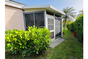 1052 Island Manor Drive, Greenacres, FL 33413 Sold 03/18/25