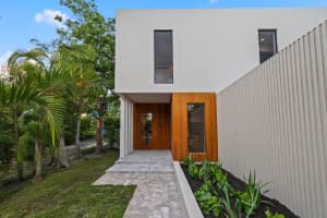 1000 SE 11 Court, Fort Lauderdale, FL 33316 Sold 09/13/24