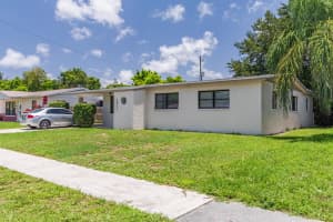 5912 Bimini Circle E, West Palm Beach, FL 33412 Sold 09/30/24