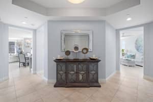 10072 S Ocean Drive 4, Jensen Beach, FL 34957 Sold 02/13/25