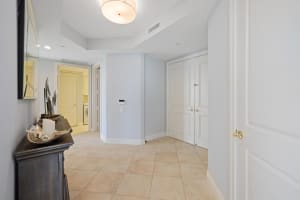 10072 S Ocean Drive 4, Jensen Beach, FL 34957 Sold 02/13/25