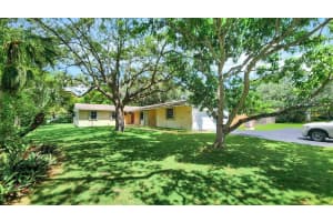 7451 SW 165 Terrace, Palmetto Bay, FL 33157 Sold 09/20/24